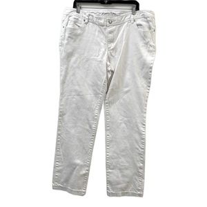 Michael Kors white cotton jeans. Silver hardware and back plaque. Sz16